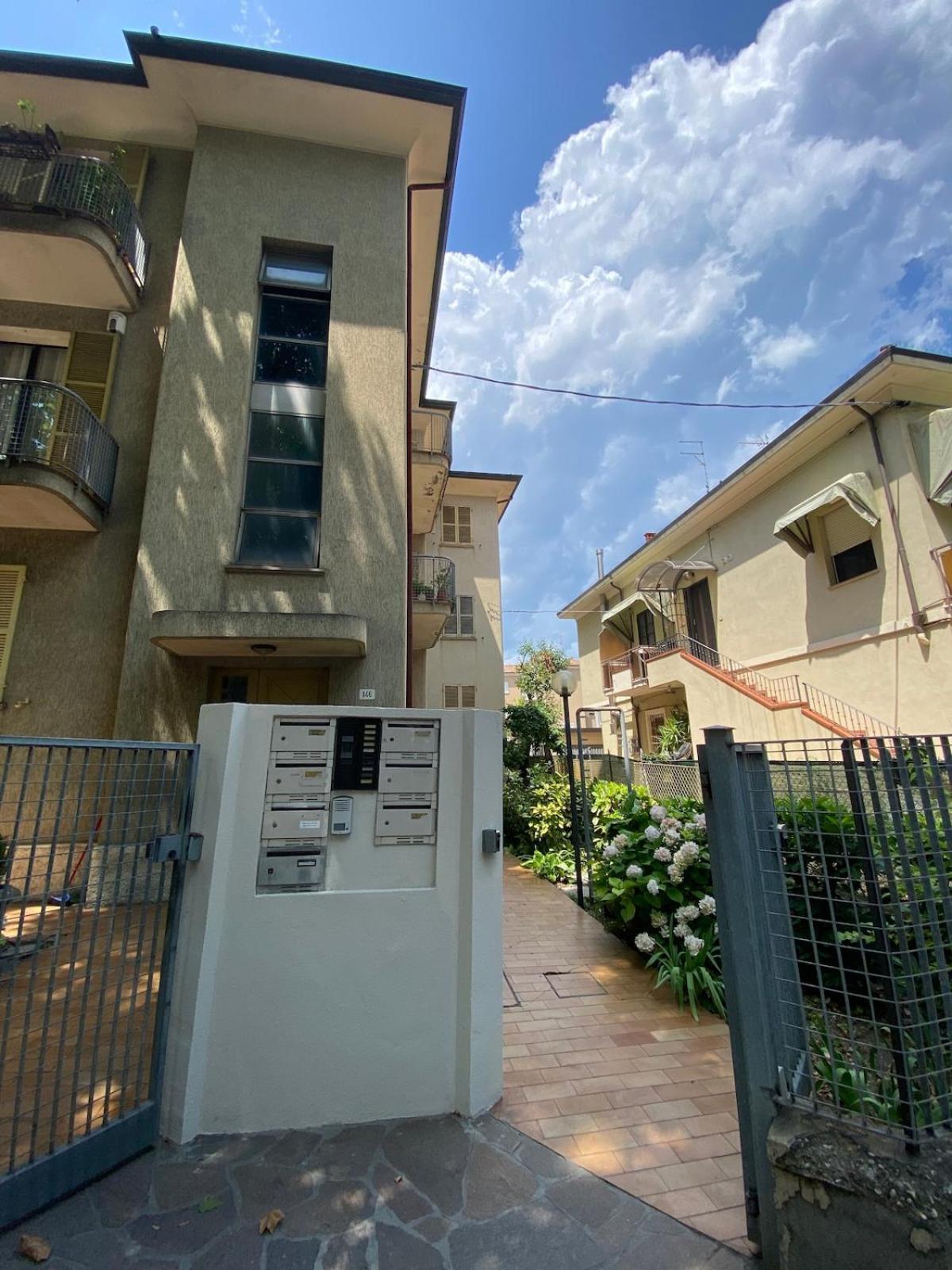 Ampio Appartamento In Posizione Strategica 里米尼 外观 照片